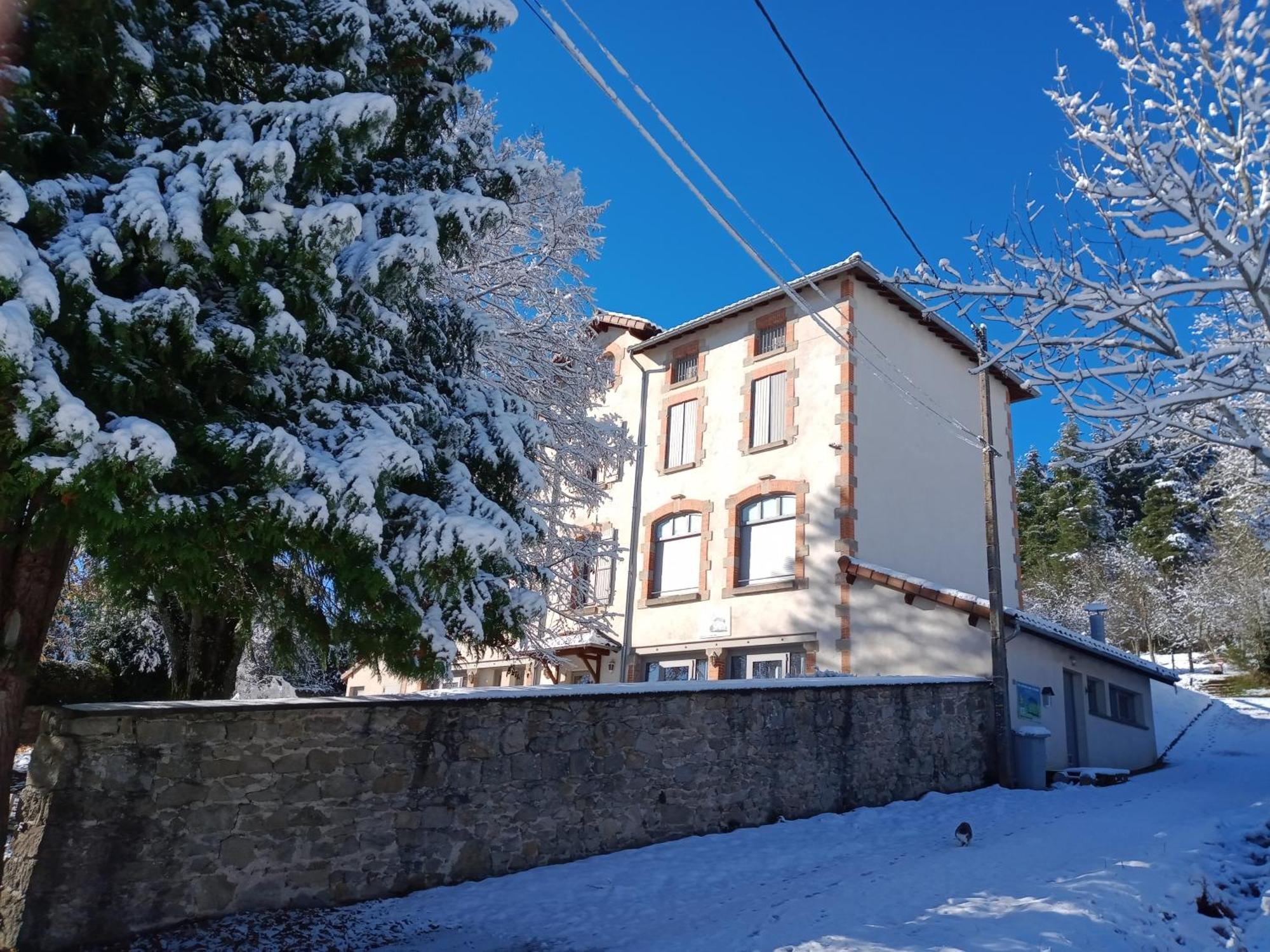 Gite Des 3 Etangs Malvières Esterno foto