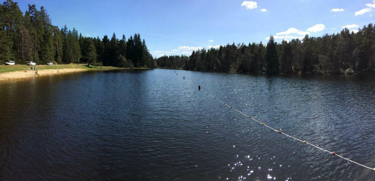 Gite Des 3 Etangs Malvières Esterno foto